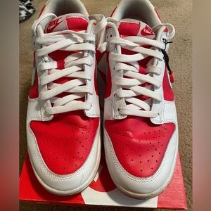 nike championship red dunks